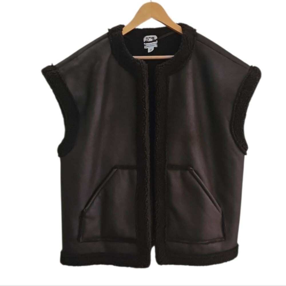 Future Collective Faux Shearling Vest L Dark Brown Reese Blutstein Faux Leather